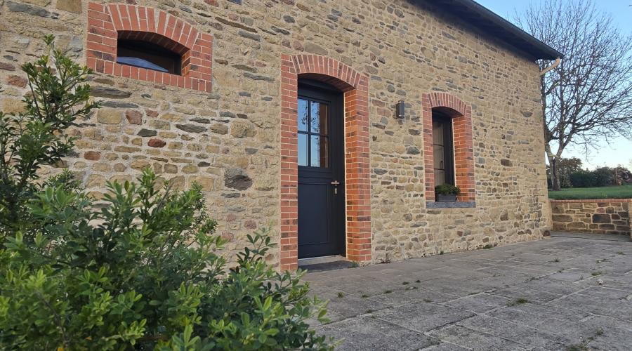 Photo Charmante Longère en pierres avec vue sur la campagne 0